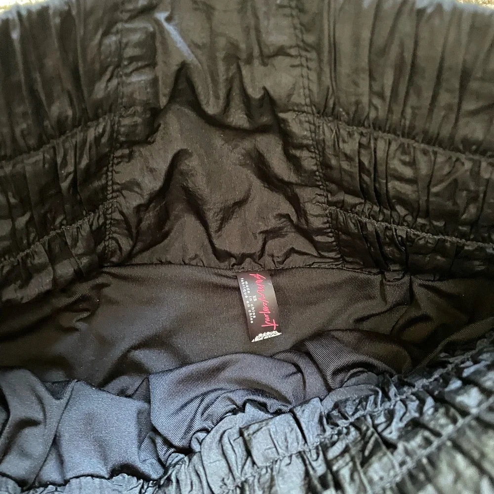 Free People Movement High Waisted Shorts, Size XS - Picture 4 of 6